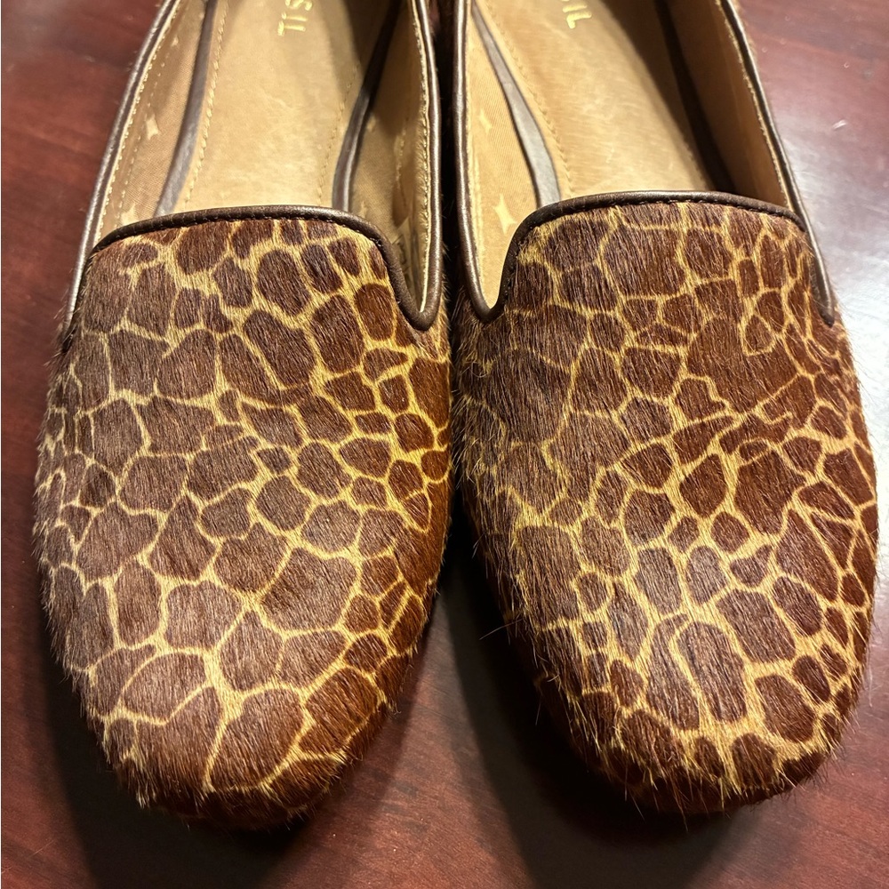 Fossil Giraffe Print Flats